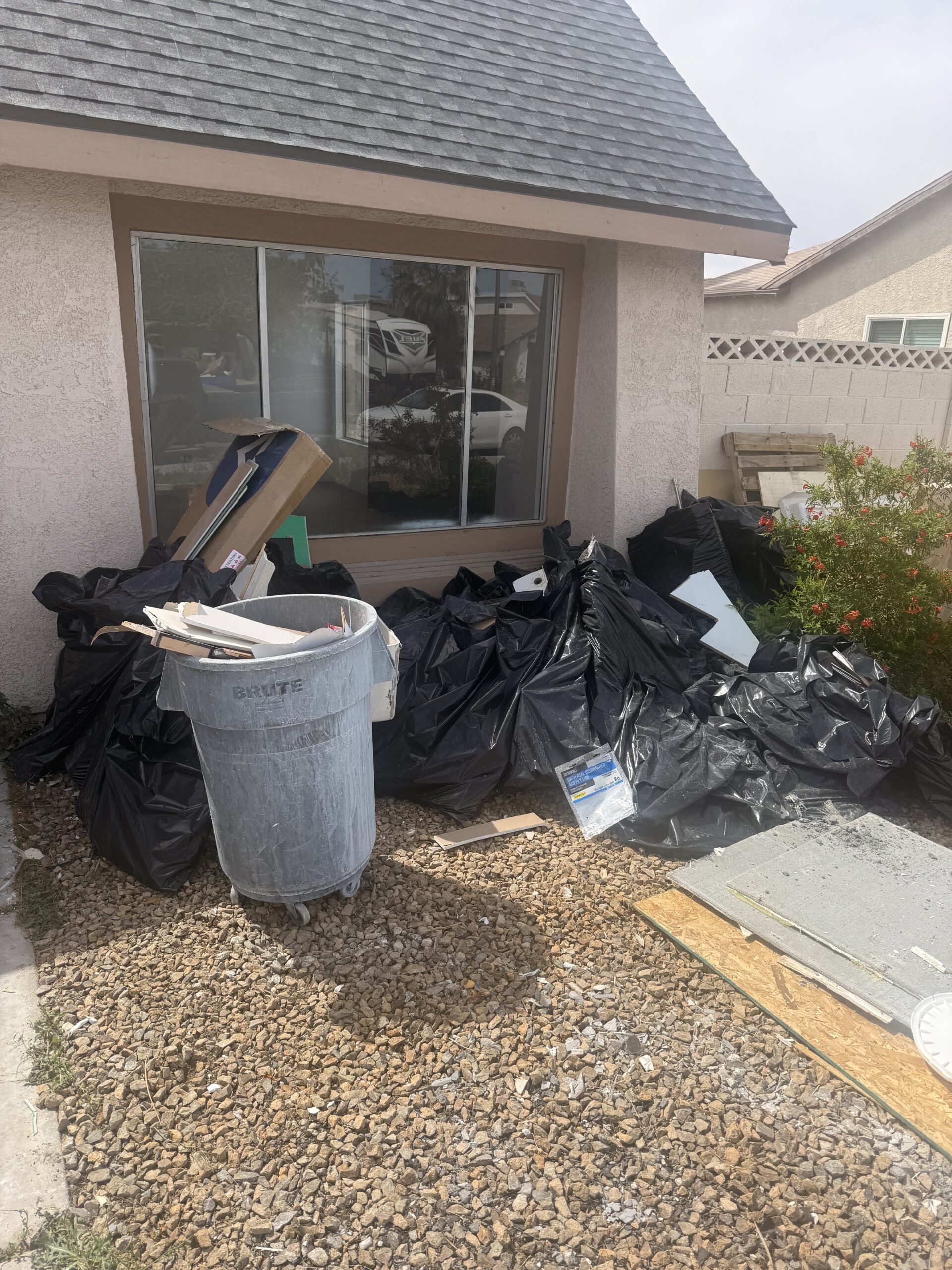 Before: Heavy appliance removal and scrap metal hauling Las Vegas